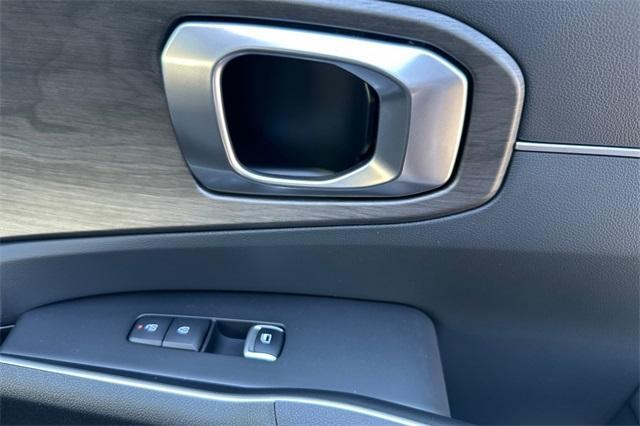 new 2025 Kia Sorento car, priced at $43,430