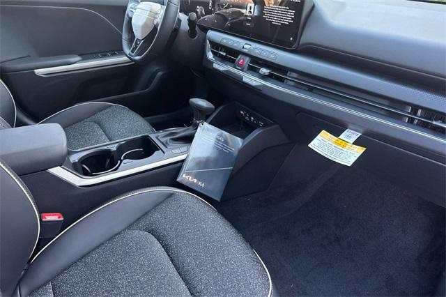 new 2025 Kia K4 car, priced at $27,265