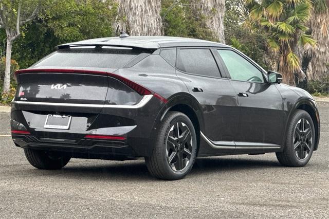 new 2025 Kia EV6 car, priced at $52,175