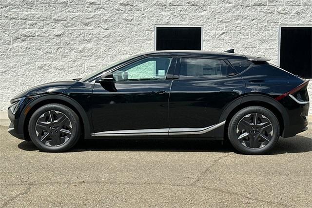 new 2025 Kia EV6 car, priced at $48,585