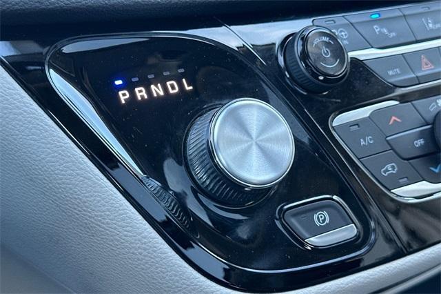 used 2018 Chrysler Pacifica Hybrid car, priced at $22,887
