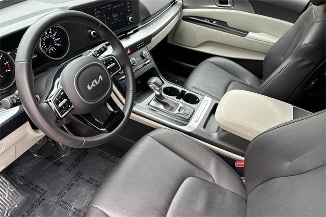 used 2024 Kia Carnival car, priced at $32,218