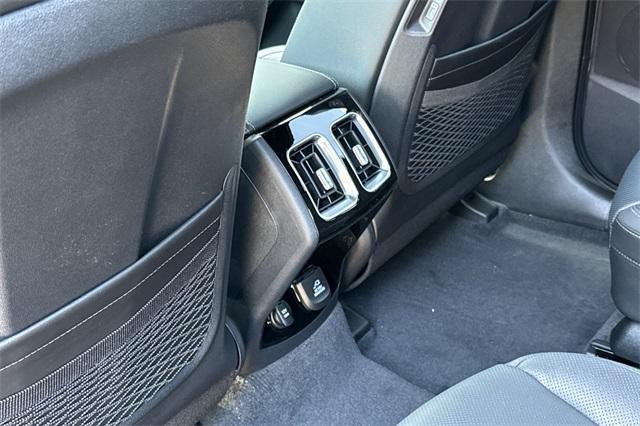 new 2025 Kia Sorento car, priced at $48,575
