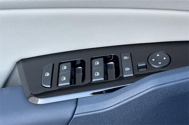 new 2025 Kia Sportage Hybrid car, priced at $34,370