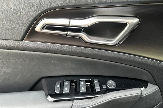 new 2025 Kia Sportage Hybrid car, priced at $35,660