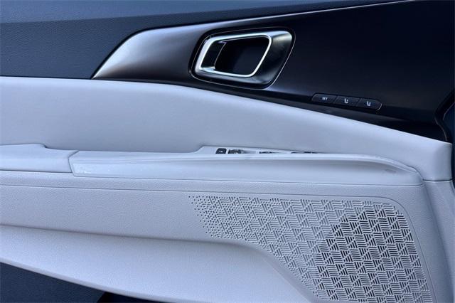 new 2026 Kia Carnival Hybrid car, priced at $51,285