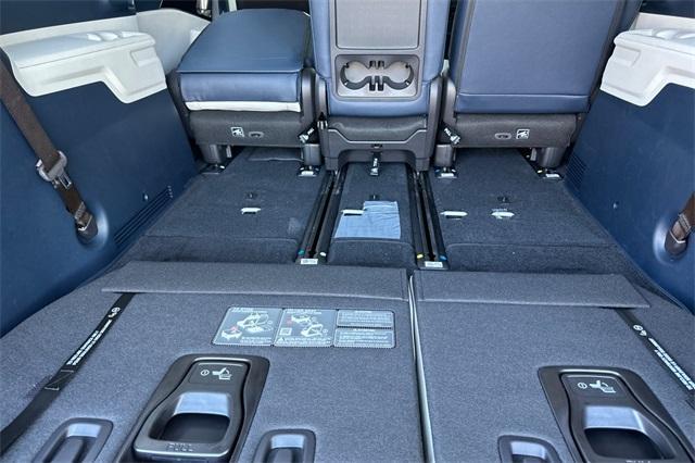 new 2025 Kia Carnival Hybrid car, priced at $55,500