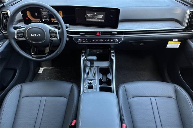 new 2025 Kia Sorento car, priced at $43,925