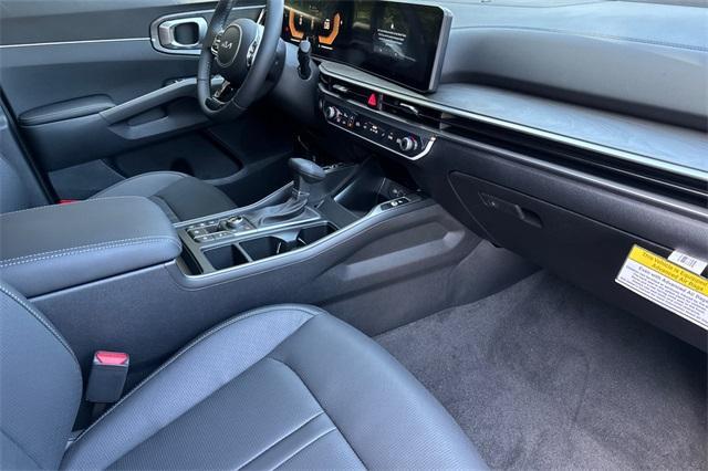 new 2025 Kia Sorento car, priced at $43,925