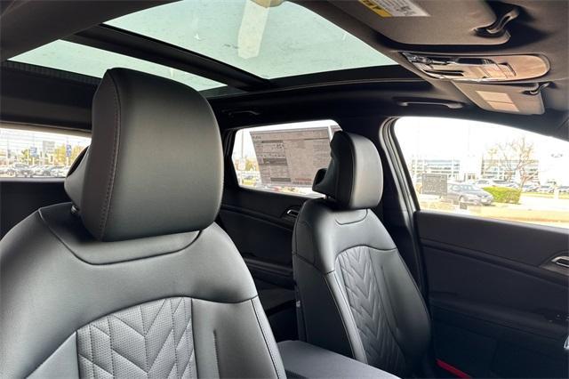 new 2025 Kia Sportage car, priced at $35,935