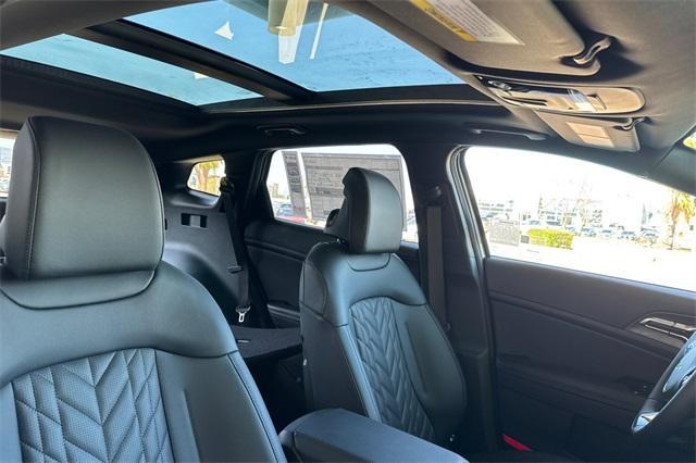new 2025 Kia Sportage Plug-In Hybrid car, priced at $46,020