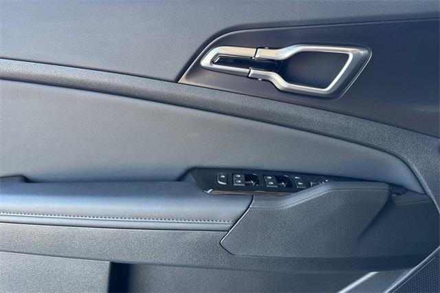 new 2025 Kia Sportage car, priced at $32,340