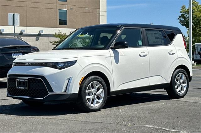 new 2025 Kia Soul car, priced at $24,905