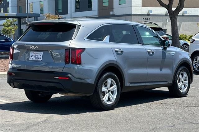 used 2023 Kia Sorento car, priced at $22,238
