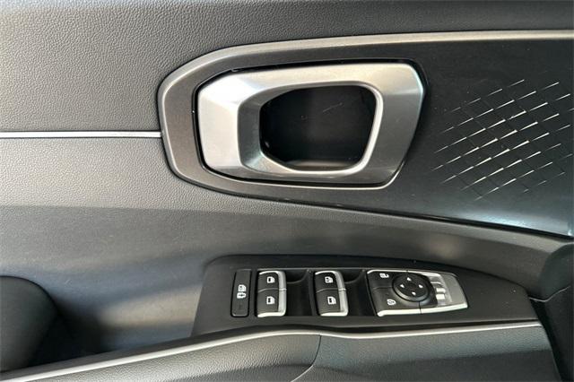 used 2023 Kia Sorento car, priced at $22,238
