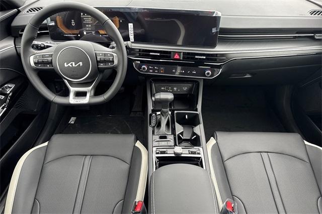 new 2025 Kia K5 car, priced at $29,550