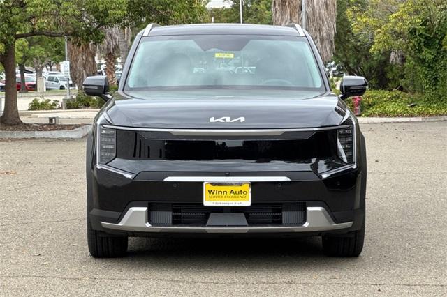 new 2026 Kia EV9 car, priced at $66,670
