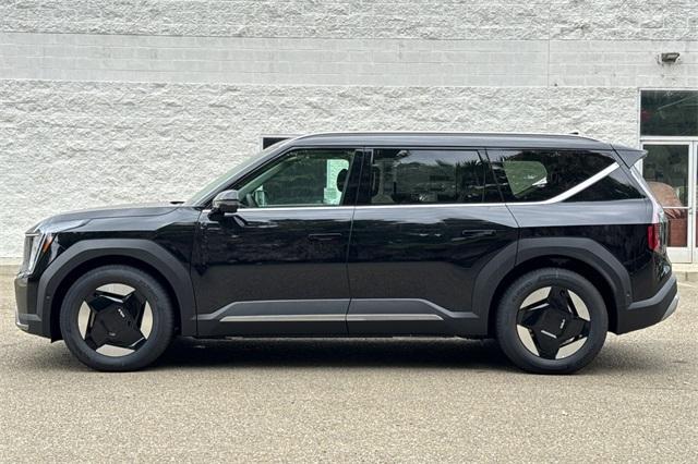 new 2026 Kia EV9 car, priced at $66,670