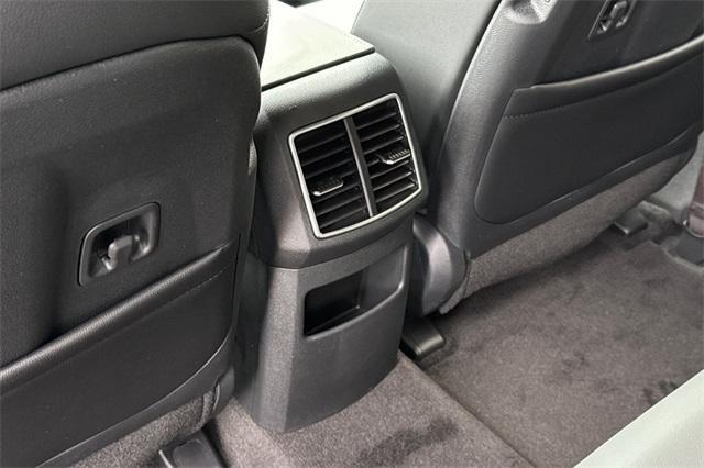 new 2025 Kia Sportage Plug-In Hybrid car, priced at $45,960
