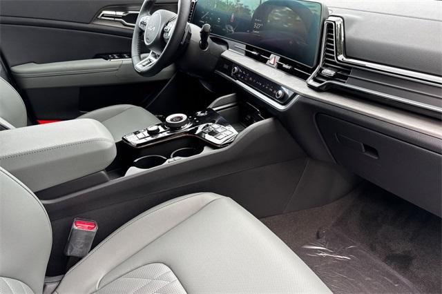new 2025 Kia Sportage Plug-In Hybrid car, priced at $45,960