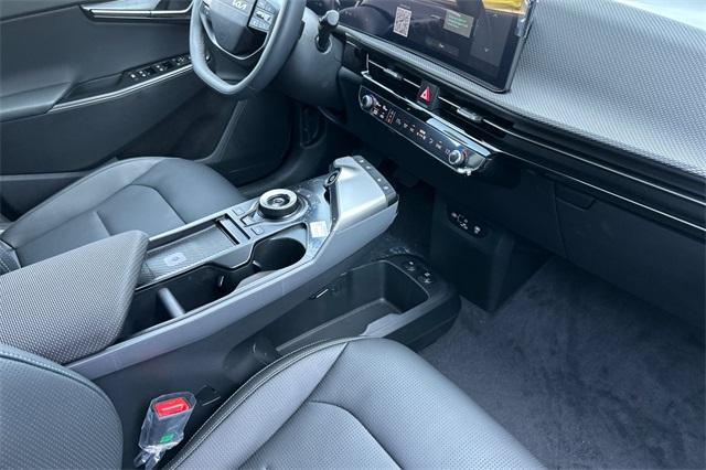 new 2025 Kia EV6 car, priced at $52,115