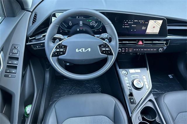 new 2025 Kia Niro Plug-In Hybrid car, priced at $36,060