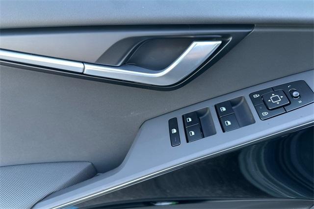new 2025 Kia Niro Plug-In Hybrid car, priced at $36,060