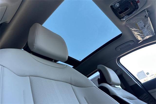 new 2026 Kia Sportage Hybrid car, priced at $36,165