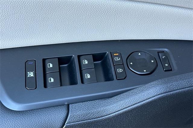 new 2026 Kia Sportage Hybrid car, priced at $36,165