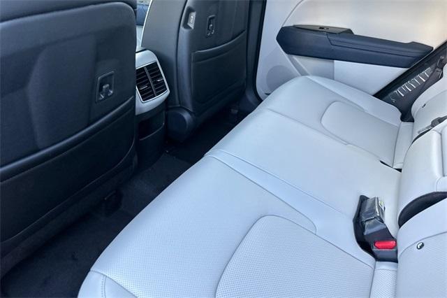 new 2025 Kia Sportage Hybrid car, priced at $34,395
