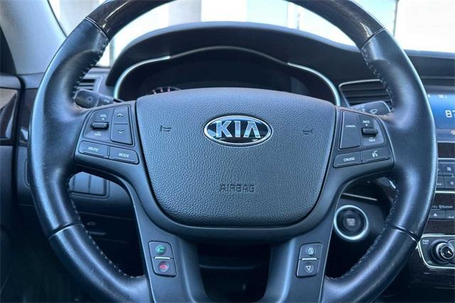 used 2015 Kia Cadenza car, priced at $12,499