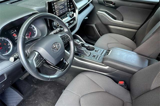 used 2020 Toyota Highlander car, priced at $26,455