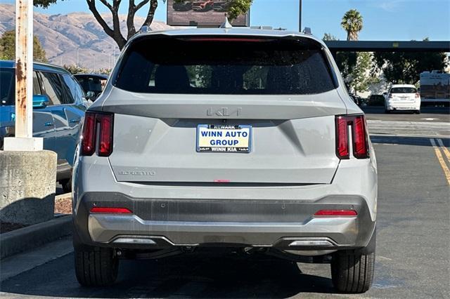 new 2025 Kia Sorento car, priced at $38,885