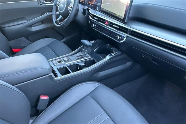 new 2025 Kia Sorento car, priced at $38,885
