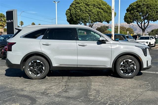 new 2025 Kia Sorento car, priced at $38,885