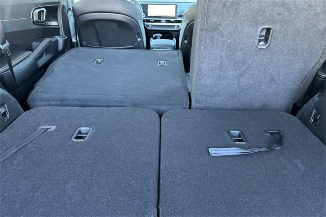 new 2025 Kia Sorento car, priced at $38,885