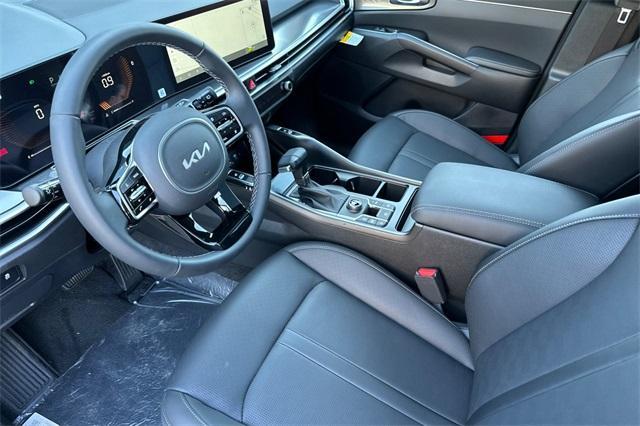 new 2025 Kia Sorento car, priced at $38,885