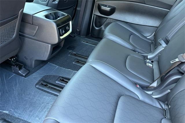 new 2026 Kia Carnival Hybrid car, priced at $51,285