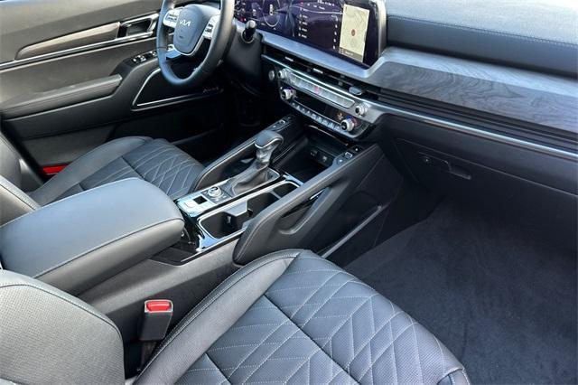 new 2025 Kia Telluride car, priced at $52,020
