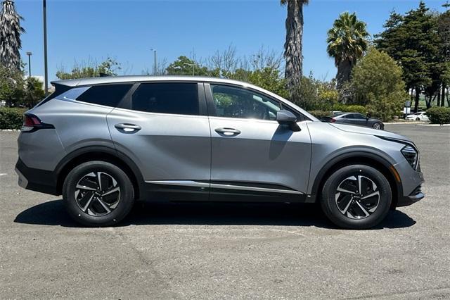 new 2025 Kia Sportage Hybrid car, priced at $30,540