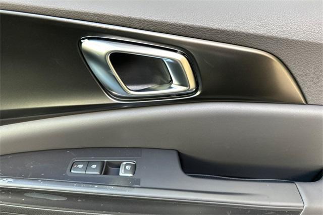 new 2026 Kia Carnival Hybrid car, priced at $55,365