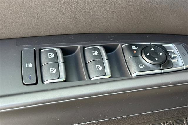 new 2026 Kia Carnival Hybrid car, priced at $55,365