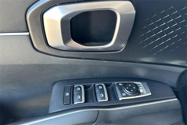 used 2022 Kia Sorento car, priced at $19,748