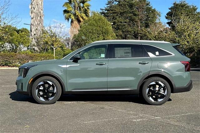 new 2025 Kia Sorento Hybrid car, priced at $42,205