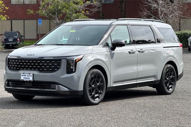 new 2025 Kia Carnival Hybrid car, priced at $53,595