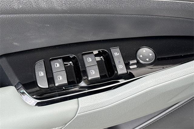 new 2025 Kia Sportage Plug-In Hybrid car, priced at $45,960