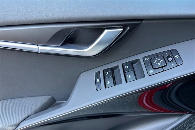 new 2025 Kia Niro car, priced at $34,055