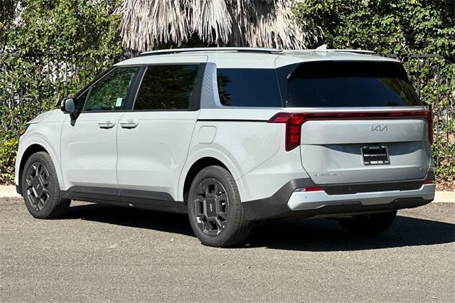 new 2025 Kia Carnival Hybrid car, priced at $45,195