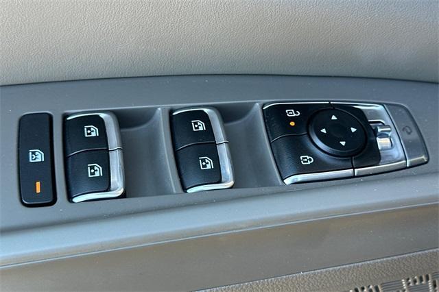new 2025 Kia Carnival Hybrid car, priced at $45,195