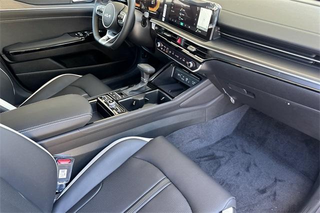 new 2025 Kia K5 car, priced at $30,245